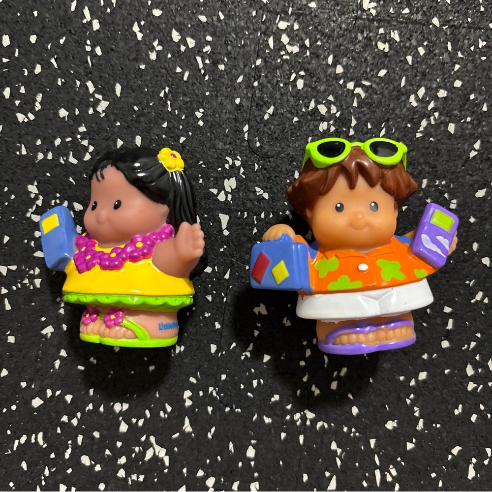 Fisher-Price Hawaiian Playset Figures - Yellow & Orange